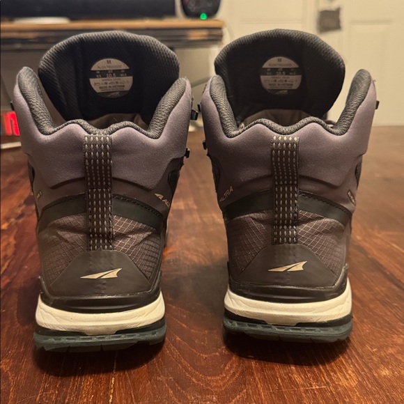 Altra Lone Peak All-Weather 2, Sz 10.5 - Picture 6 of 15